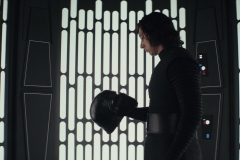Star Wars: The Last Jedi Kylo Ren (Adam Driver) Photo: Lucasfilm Ltd. © 2017 Lucasfilm Ltd. All Rights Reserved.