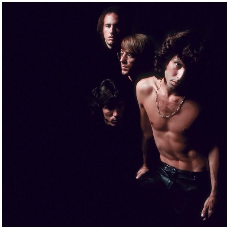 La piedra de la Iguana Nocturna: The Doors y los primeros 50 años de la celebración del Lagarto.