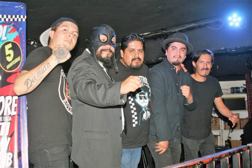 Out of Control Records: celebrará 5 años fuera de control.
