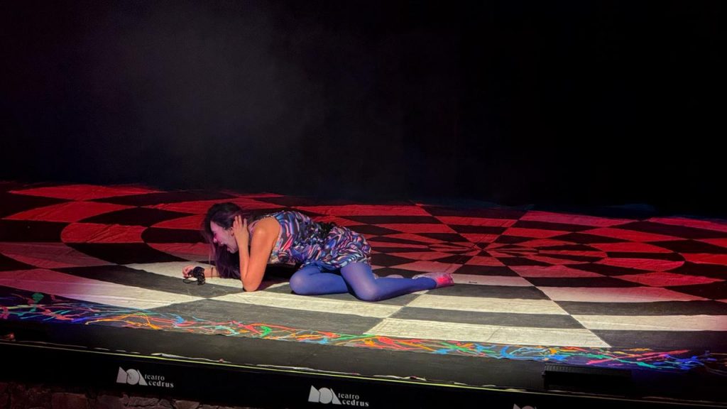 Alicia y las Maravillas del Borderline: Teatro y sanación