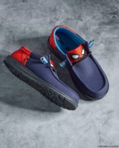 HEYDUDE lanza colección de tenis de Marvel en México