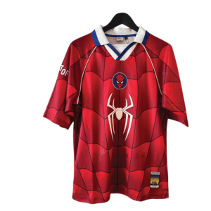 Gana playera firmada de Spider-Man Un Nuevo Día en cines